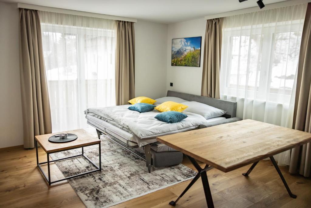 RIVERSIDE RAURIS APARTMENTS photo 2
