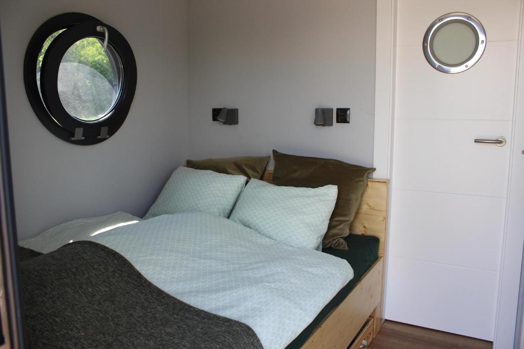 Hausboot Schwanennest photo 2