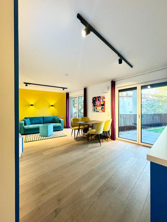 Sunshine Apartment mit Terrasse — photo 1