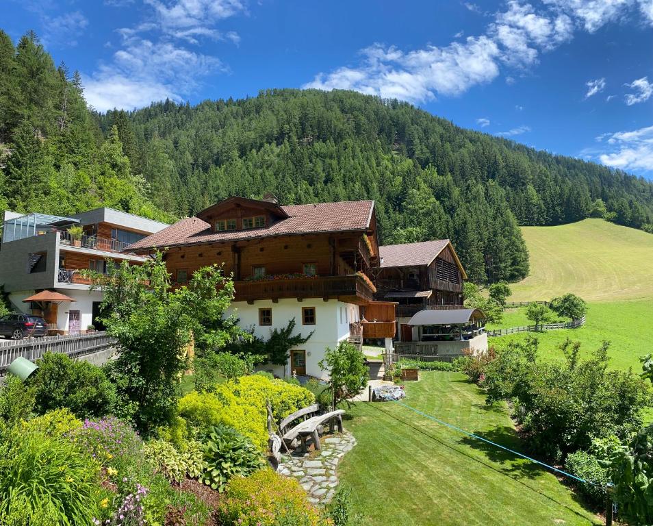 Ruggenthalerhof — photo 1