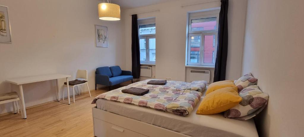 Small and cozy flat photo 2