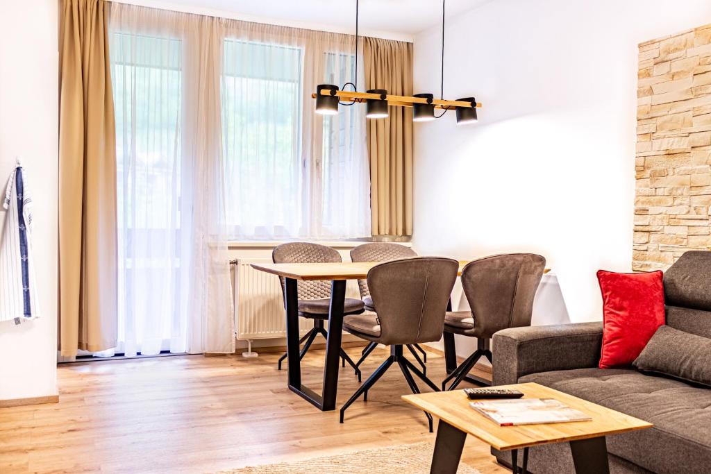 family & friends Apartment am Kurpark — photo 1