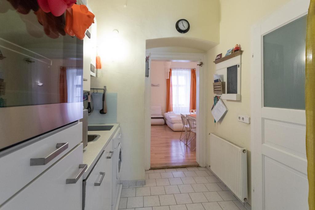 Central Garden Apartments photo 3
