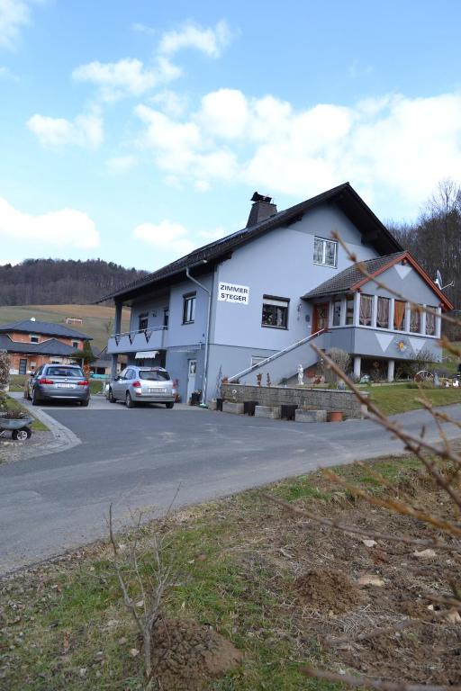 Zimmer Steger — photo 1