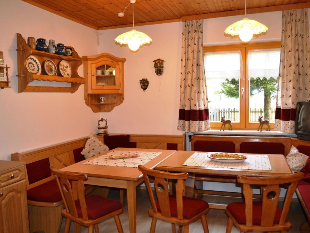 Renovated Mountain Retreat Stay photo 2