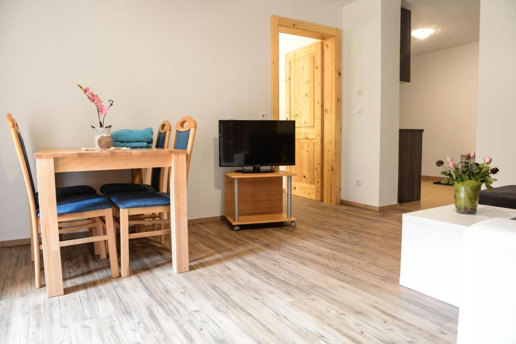 Steinergut Apartments photo 3