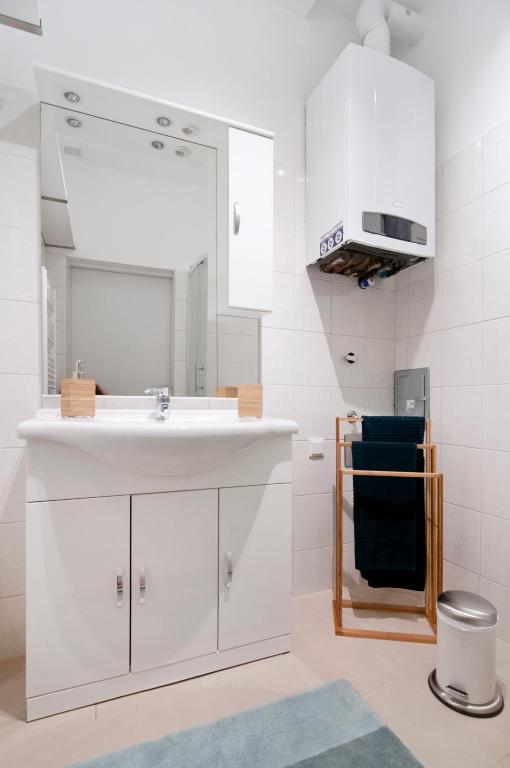 Stylish Self-Check-In Apartment With 2 Bedrooms photo 3