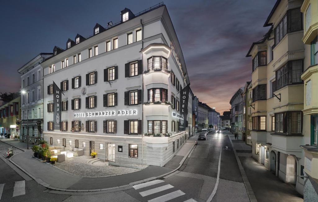 Hotel Schwarzer Adler Innsbruck photo 3