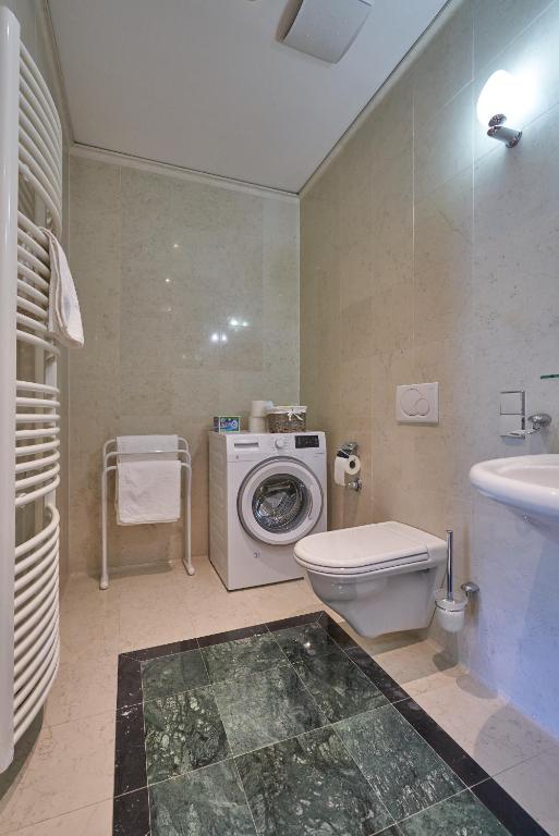 Big Apartment in Guesthouse photo 3