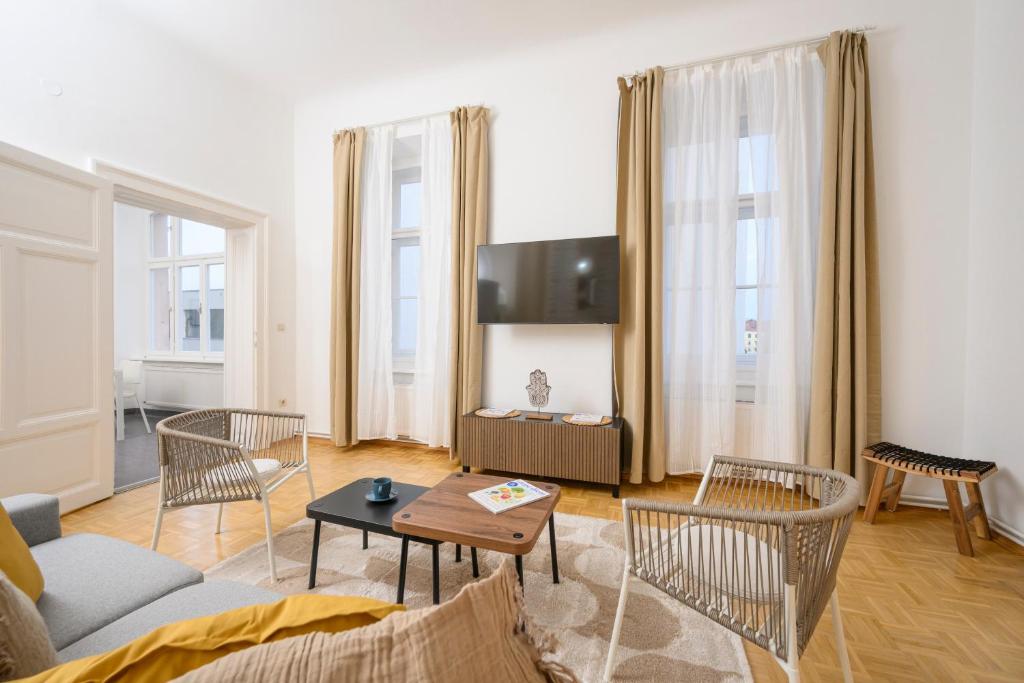 Spacious apartment in Graz for 6 people — photo 1