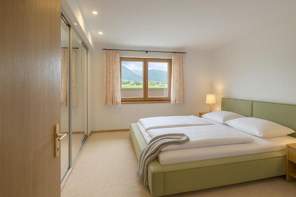 Luxuriöse 120qm Ferienwohnung in Tirol mit Panoramablick photo 2