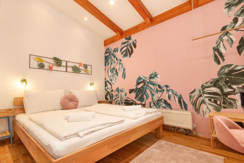 Citycenter - Netflix - AC - HappyStay — photo 1