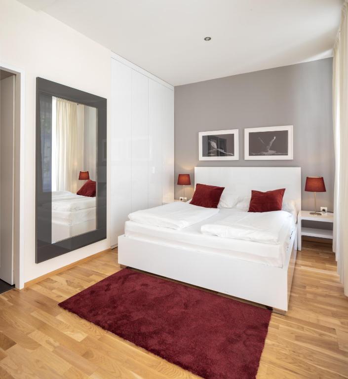 The Levante Rathaus Apartments — photo 1