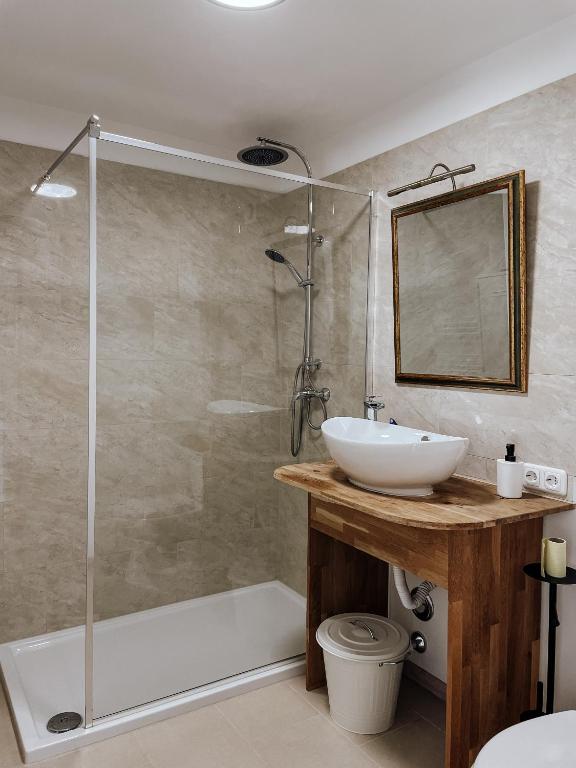 Traunsee Design Apartment for 2 People photo 3