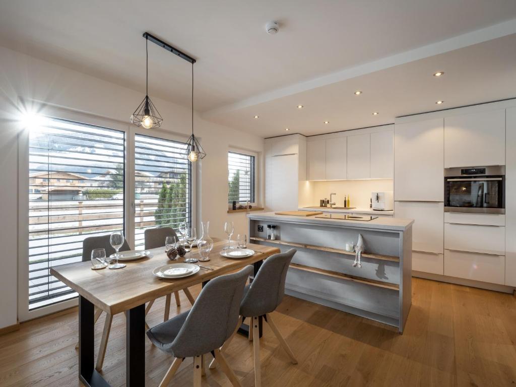 Ferienwohnung Tirolglück mit großem Garten — photo 1