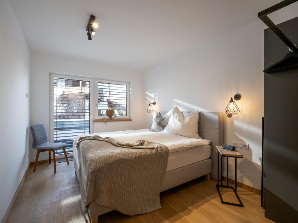 Ferienwohnung Tirolglück mit großem Garten photo 2