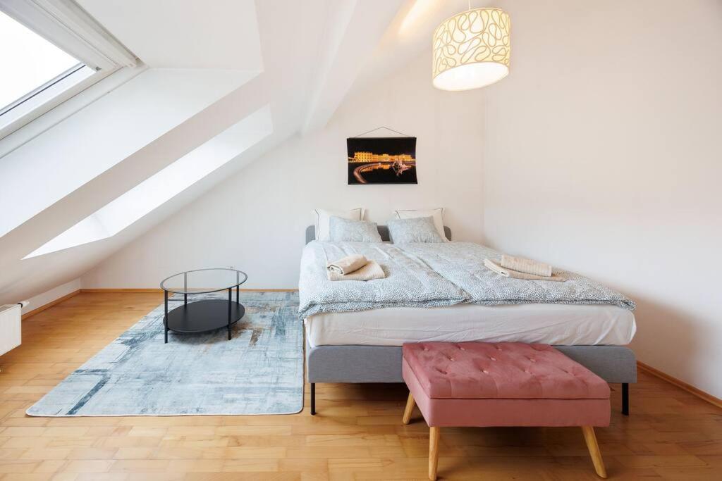 Scenic Rooftop flat with Terrace photo 2