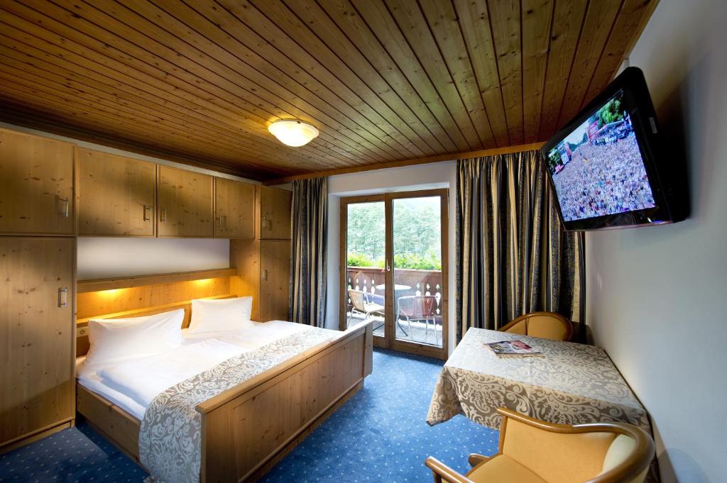 Hotel Wiesenegg photo 2
