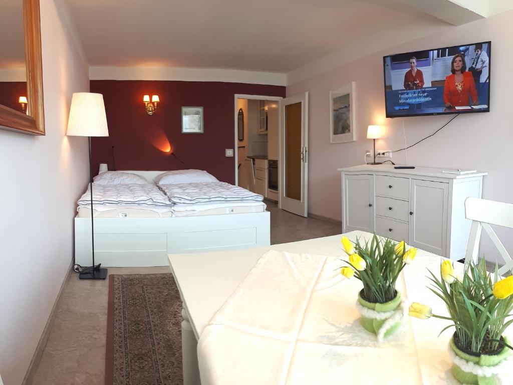 JOHANNES Seeblick Appartement Haus Hänsel Gretel am Ossiachersee mit direktem Seezugang und Hallenbad photo 3