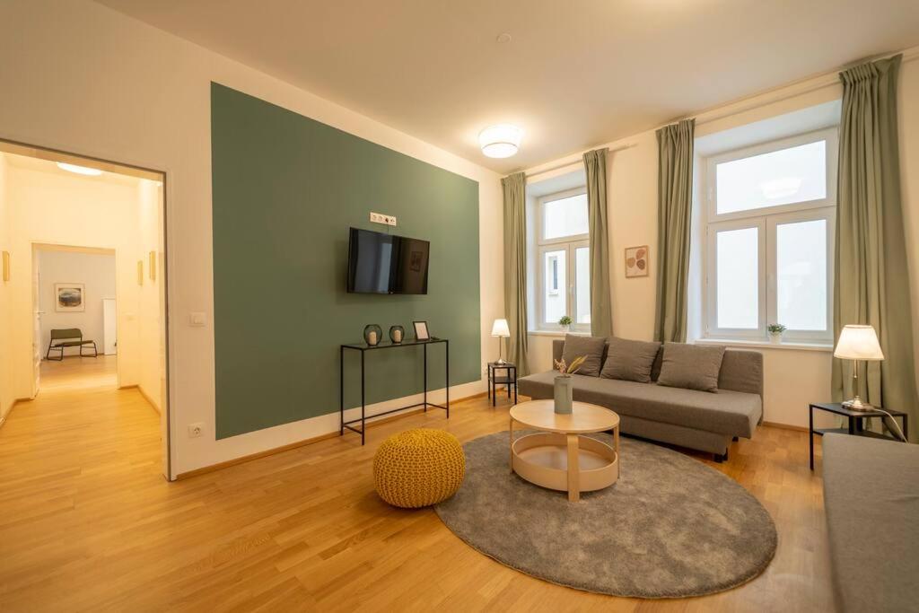 Spacious Apartment mitten in Wien — photo 1