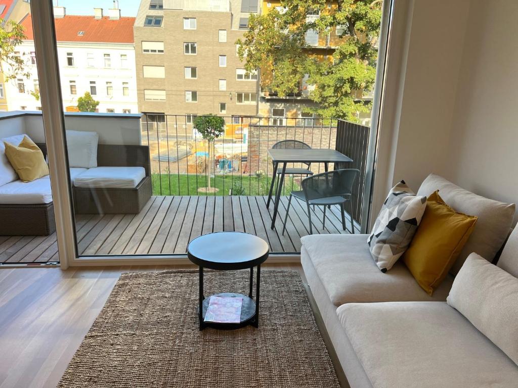 Terrace Flair — photo 1