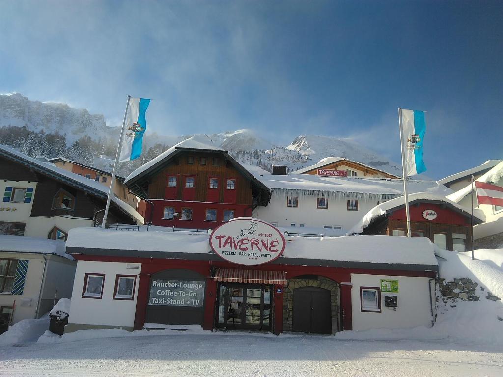 Party Hotel Taverne — photo 1