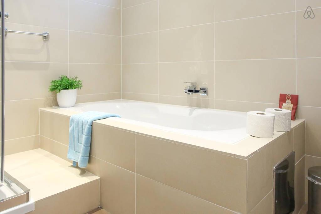 White Villa photo 3