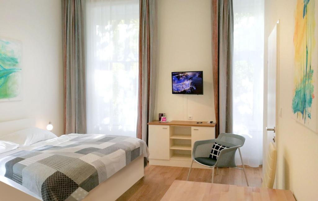 Riess City Rooms - Self Check-in photo 3