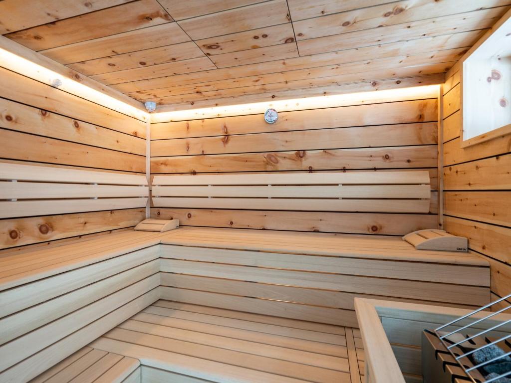 Luxury Chalet in Saalbach-Hinterglemm with Sauna photo 2