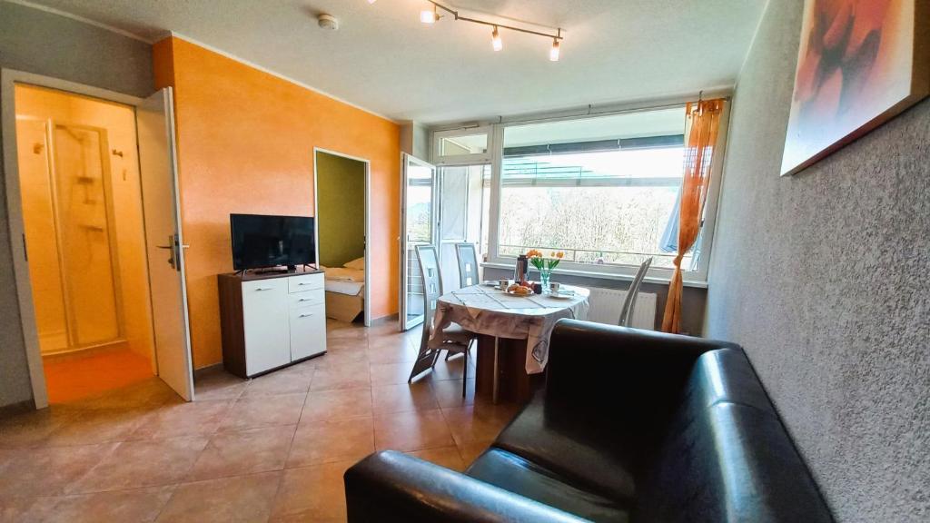 SANDRO Haus KMB Seeappartement am Ossiacher See mit direktem Seezugang und Hallenbad photo 3
