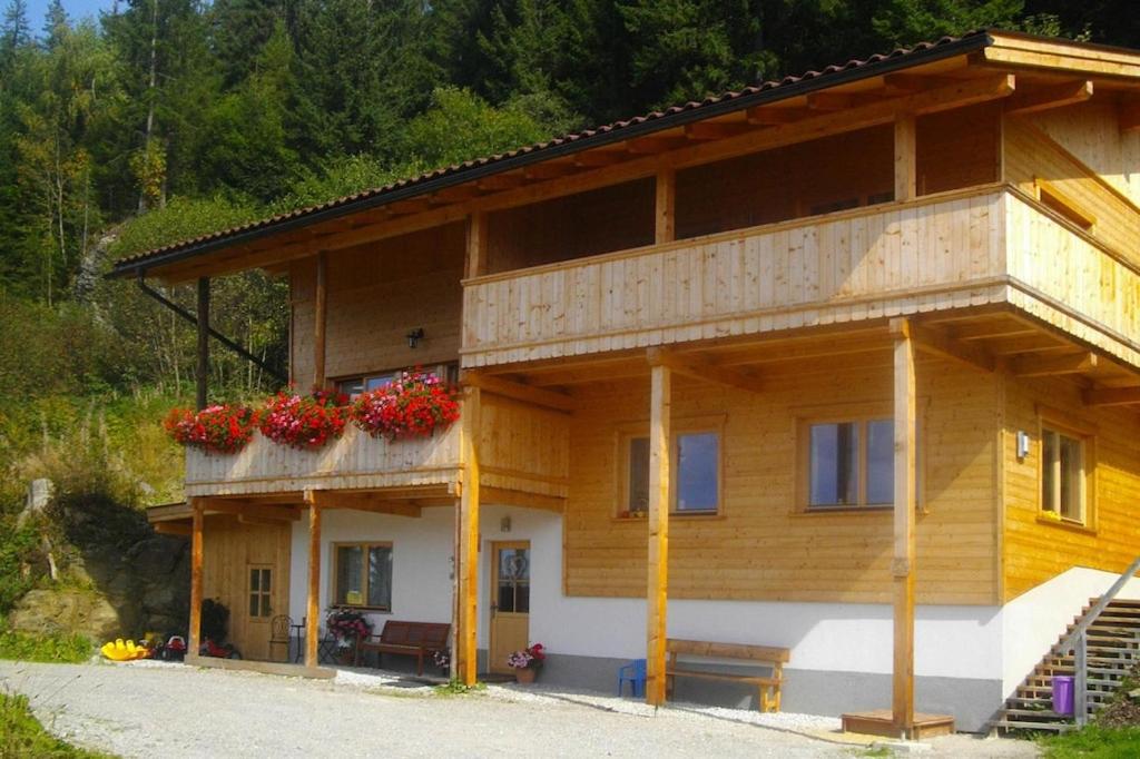 House in Zell am Ziller with Panoramic Views — photo 1