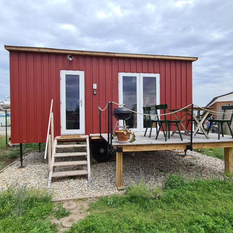 Tiny House — photo 1