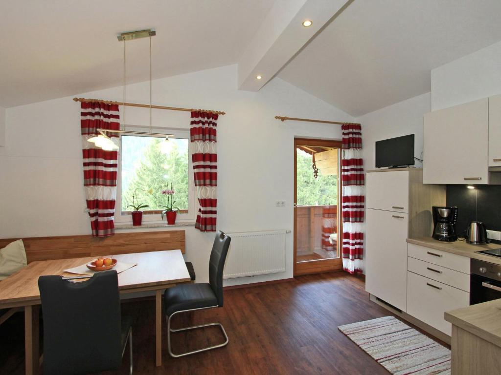 Apartment in Fügenberg near Ski Slopes photo 2