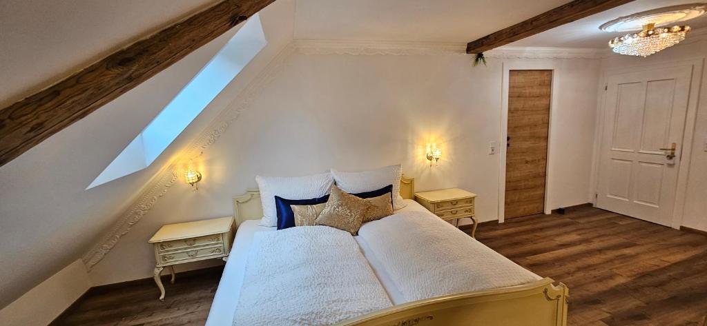 Sisi's Loft - Imperial Charm photo 2
