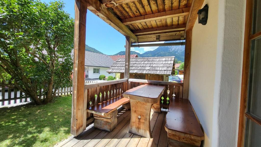Stodertraum 1 "Vergissmeinnicht" by Alpenidyll Apartments photo 2