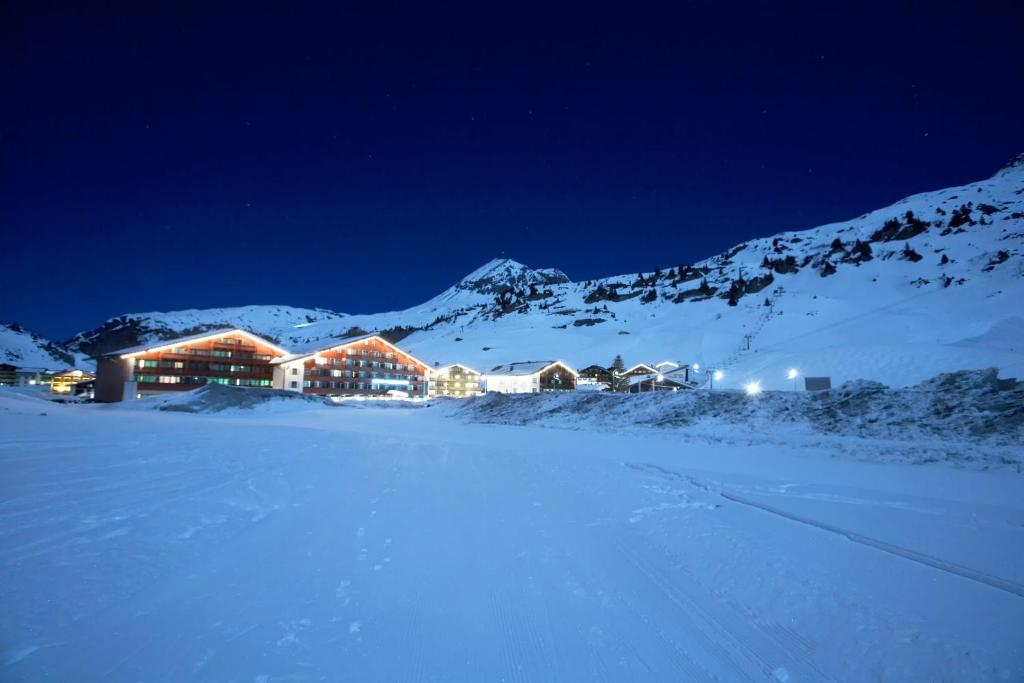 ROBINSON ALPENROSE Zürs photo 3