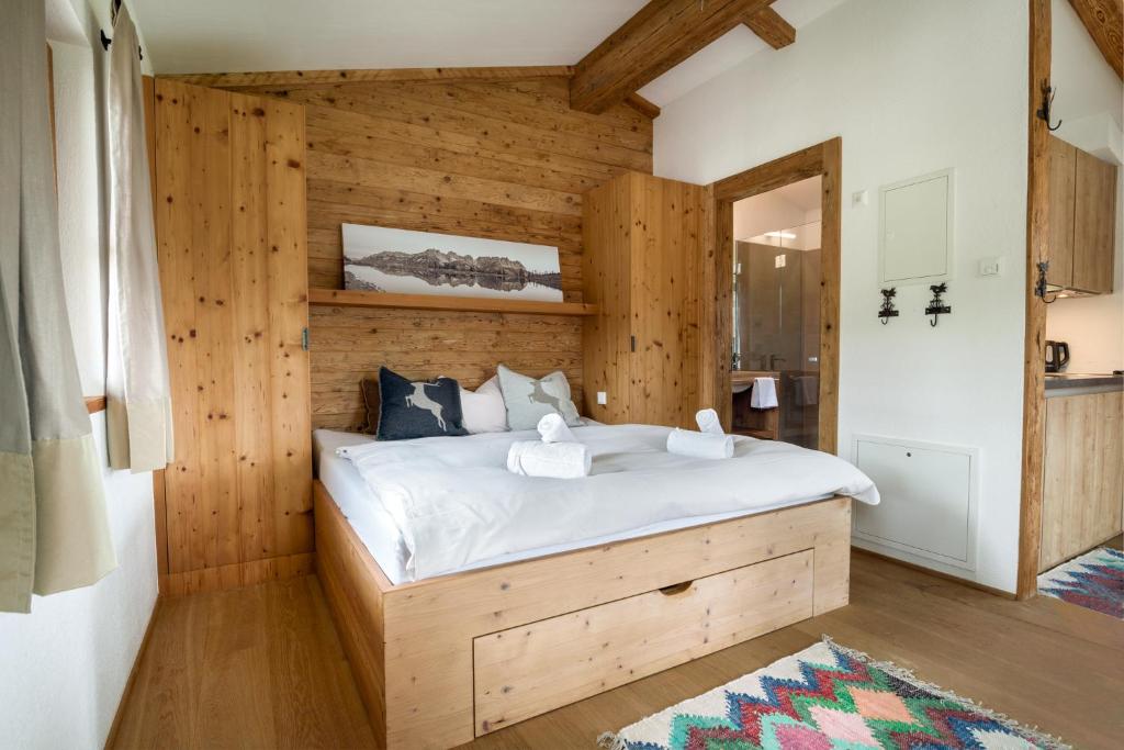 Ski-in-Ski-out Asten Studio by Alpine Host Helpers photo 2
