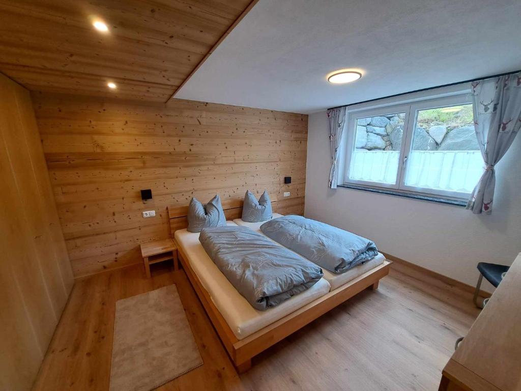 Rovina Apartments photo 2