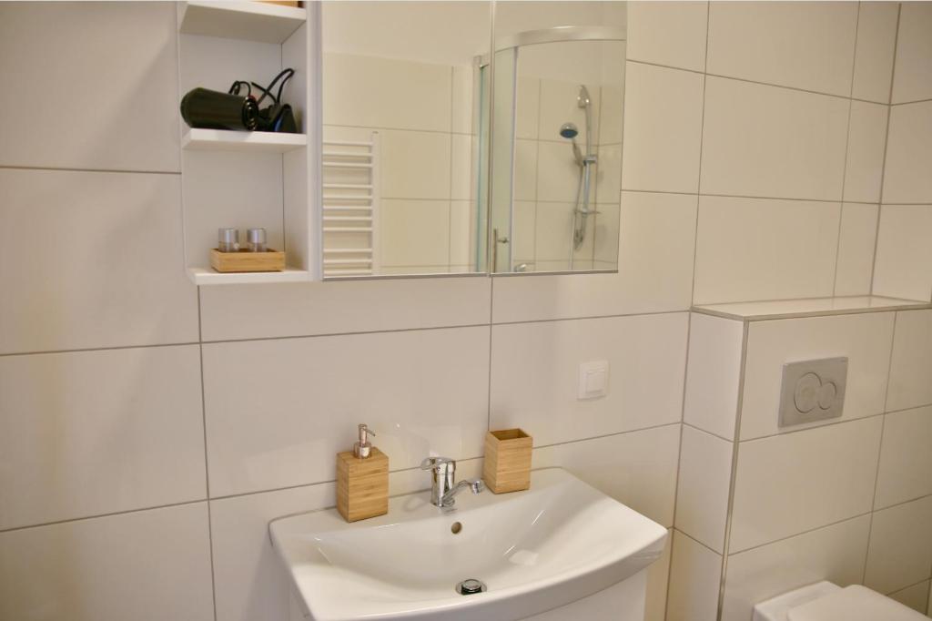Wiener Eleganz l LF33 photo 3