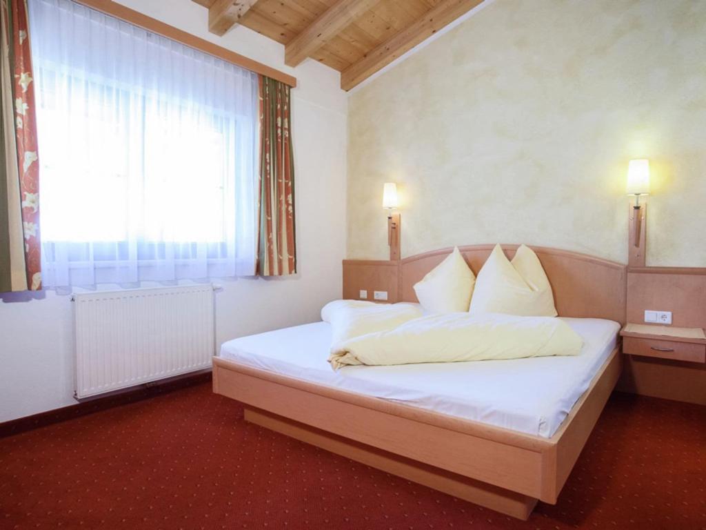 Apartment in Kaltenbach near Ski Lift photo 2