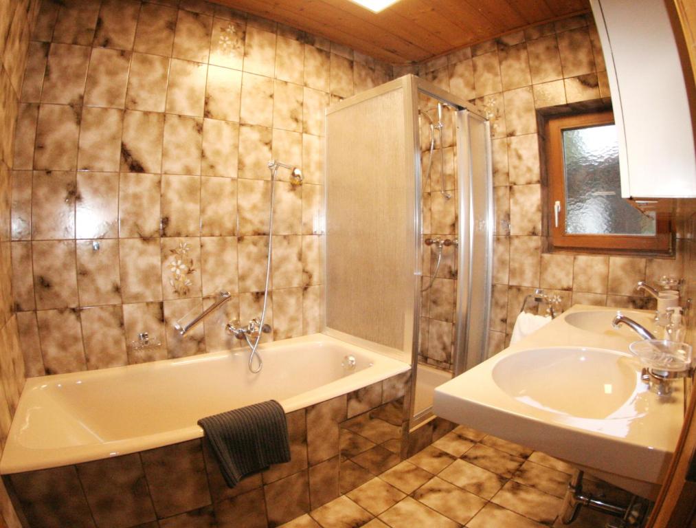 The Seefeld Retreat - Central Family Friendly Apartments - Mountain Views photo 3