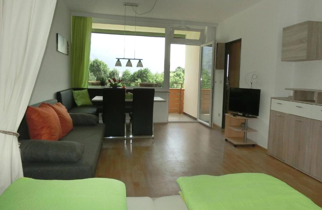 RUTH Haus KMB Seeblickappartement am Ossiacher See photo 3