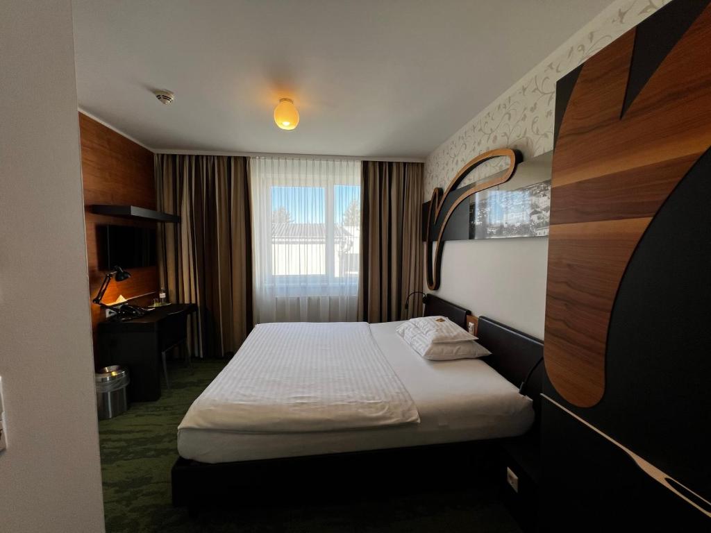 H+ Hotel Ried photo 2
