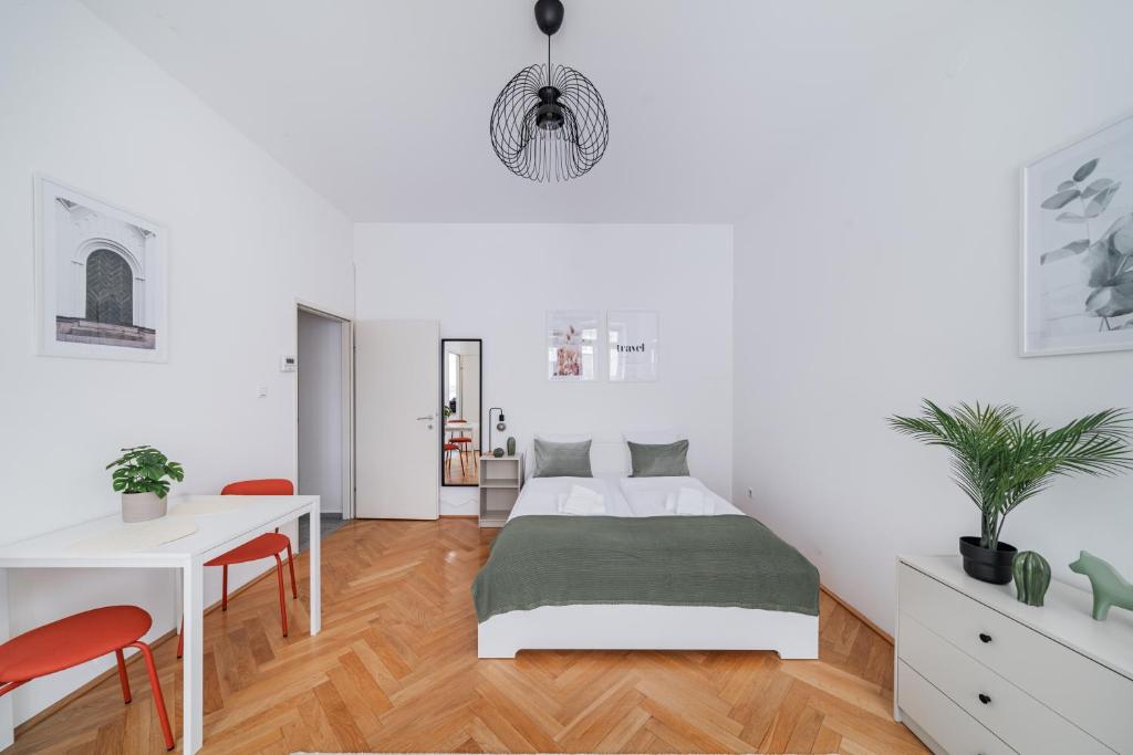 Pretty Apartment in Vienna — photo 1