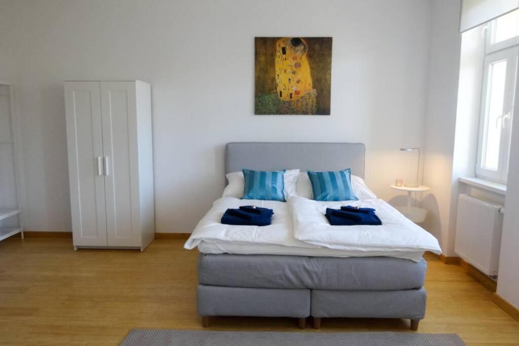 Modernes Leben l LF28 photo 2