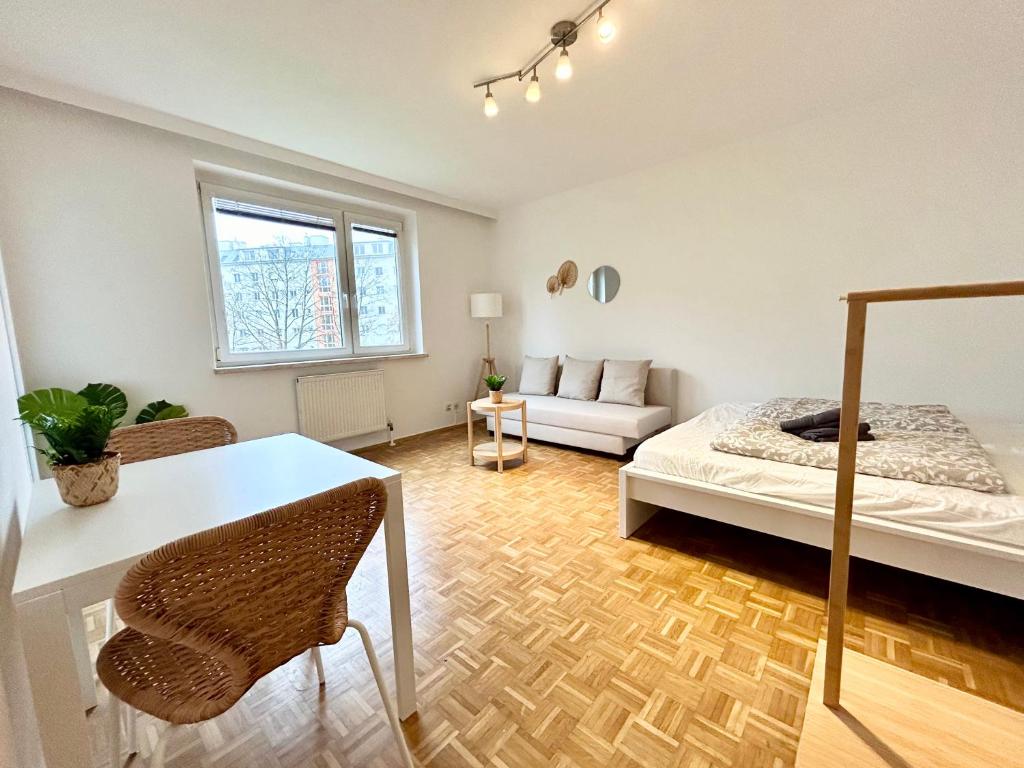 StayRoom Apartments I "Woody5" neben Donaulände photo 2