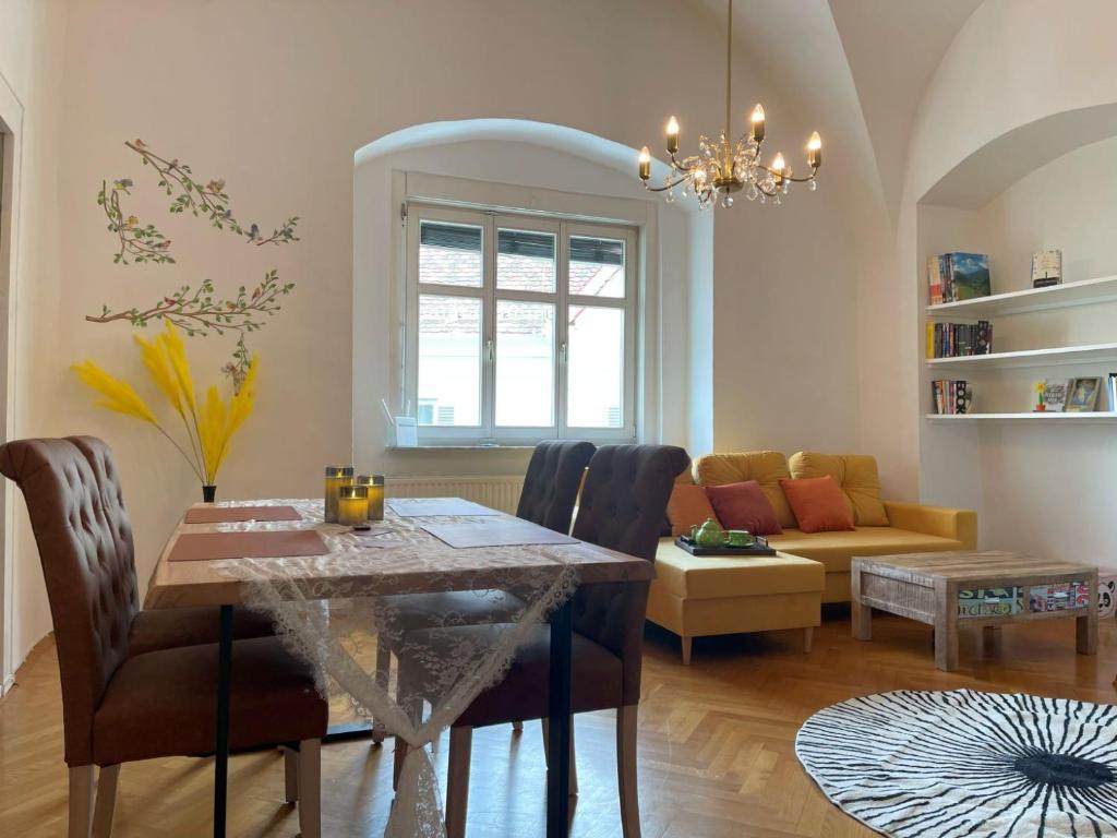 Komfortferienwohnung Mureck-NEU-Küche-Smart TV-WIFI-Parken Frei — photo 1