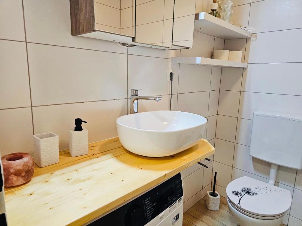 NĀVA PLACE Alpine Apartment in Kaprun - Peaceful Location photo 3