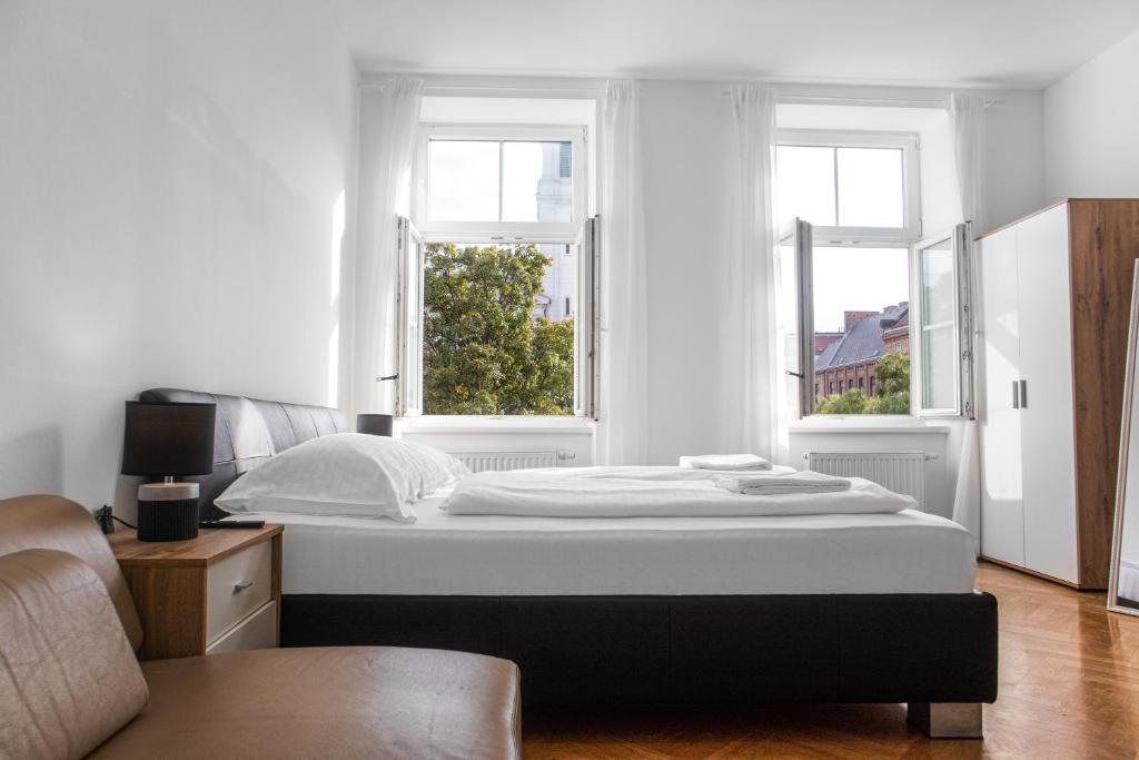 Spacious 7BR Apartment Near Hauptbahnhof photo 2