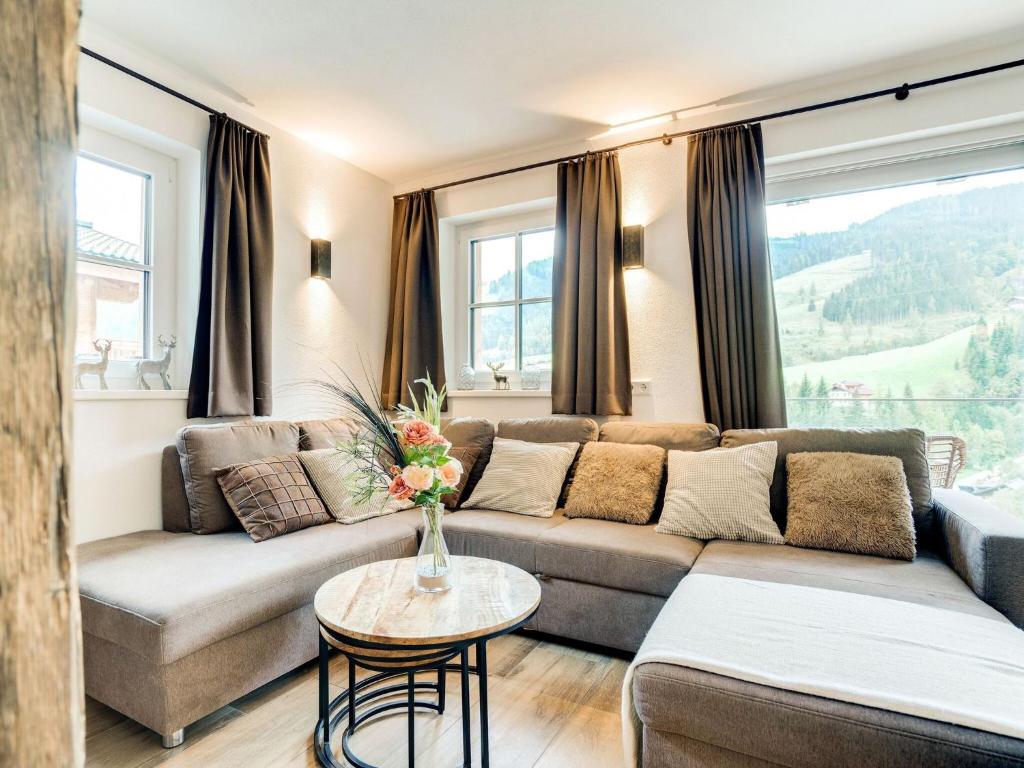 Chalet in Mühlbach near Ski Slopes photo 2